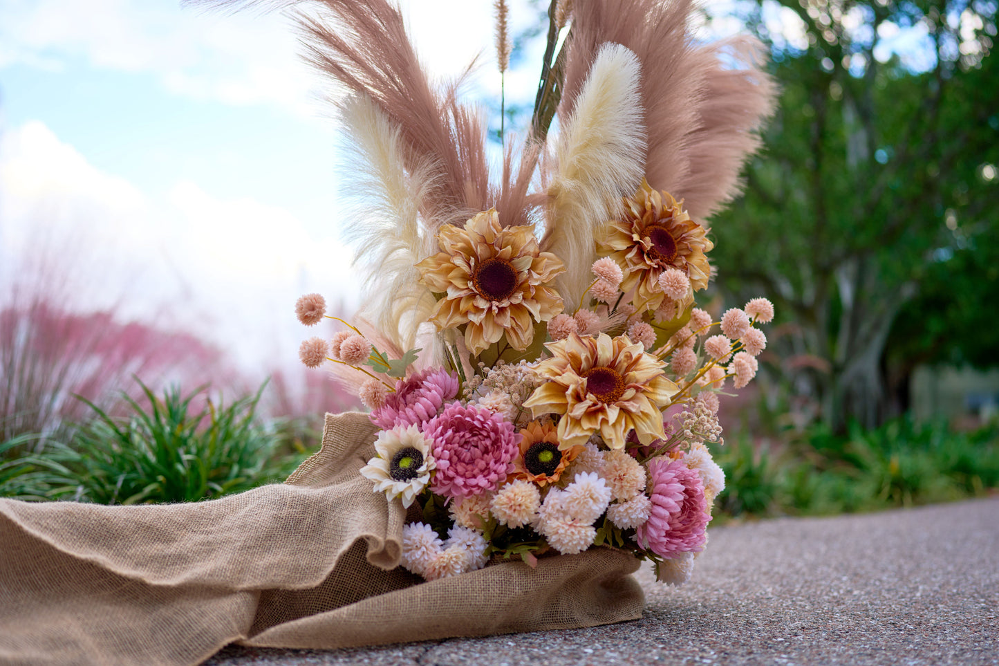 The Autumn Grace Circle Arch